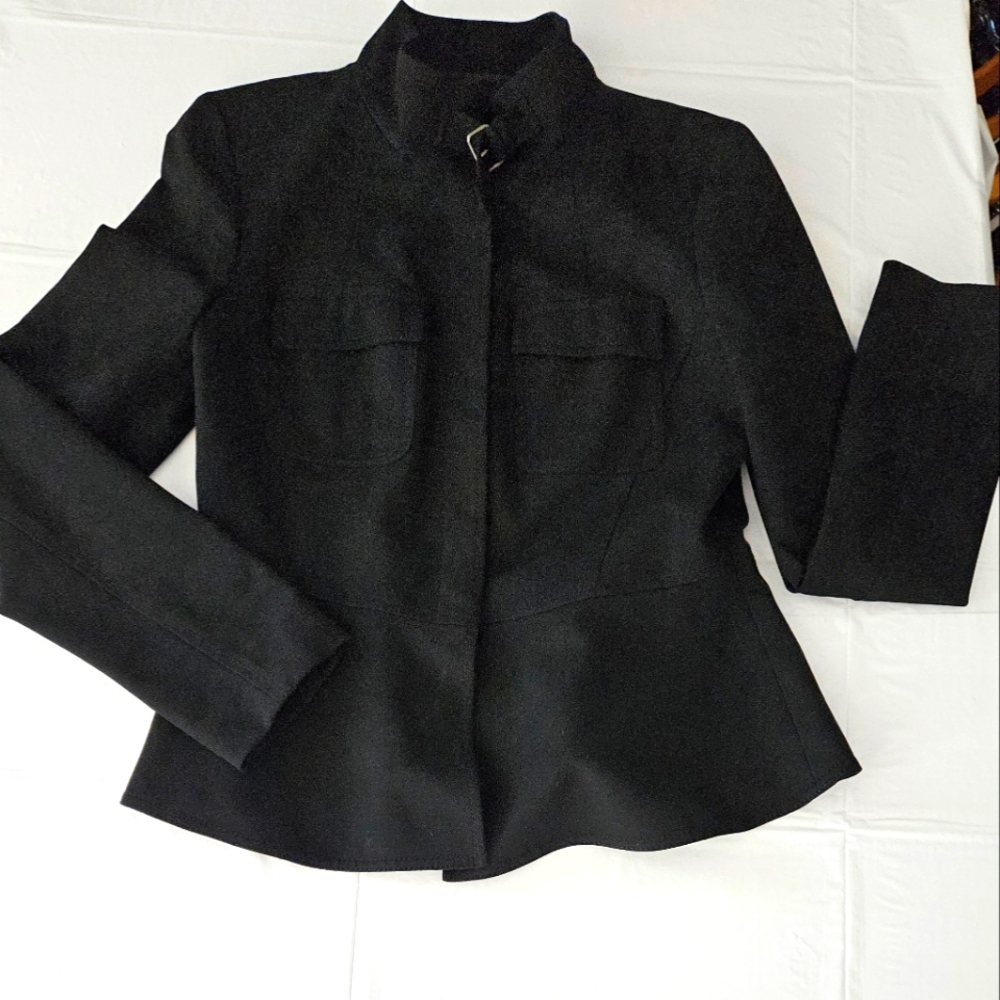Ann Taylor Womens Blazer Size 6 Button Up Long Sleeve Short Peplum Design